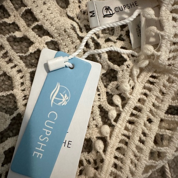 Medium Cupshe Boho Hollow-Out Cover Up - Picture 4 of 4